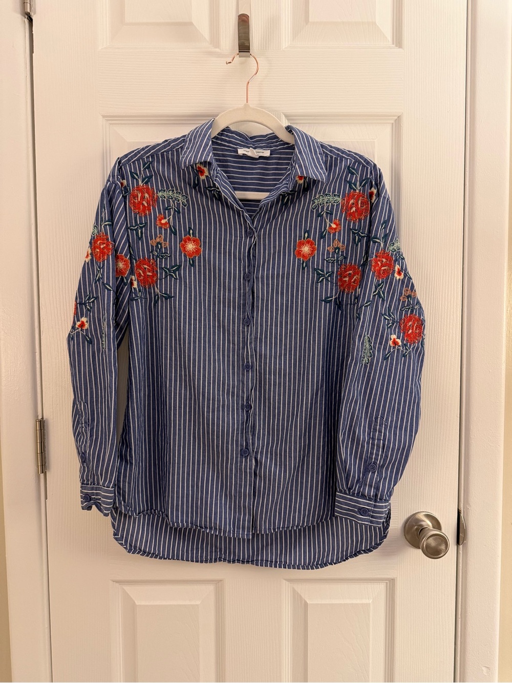 beachlunchlounge Blue Striped Floral Embroidered Button Down Shirt Small
